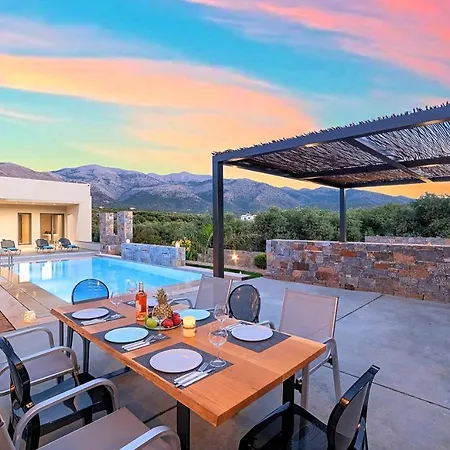 Lux Sissi (Crete)