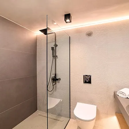 Lux Villa *